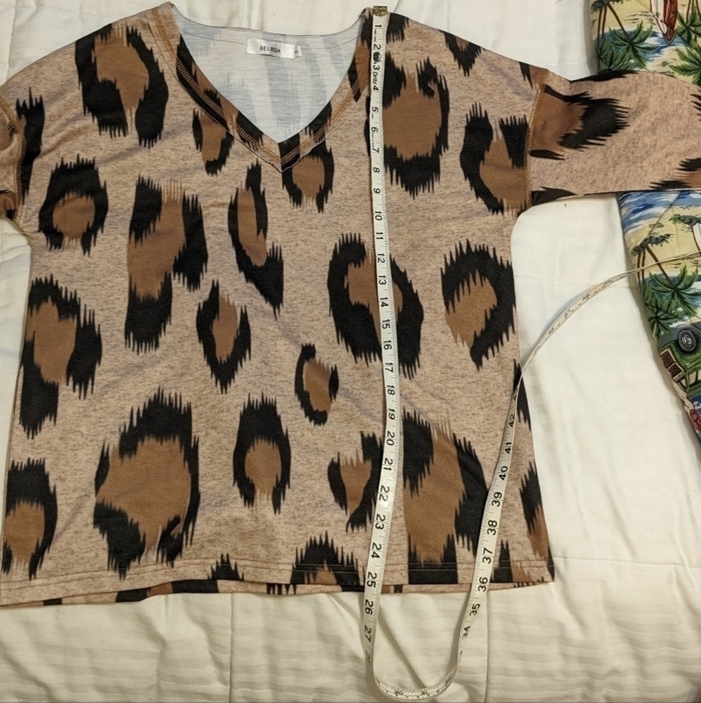 BELINDA long sleeved light sweatshirt size Small - Picture 4 of 5